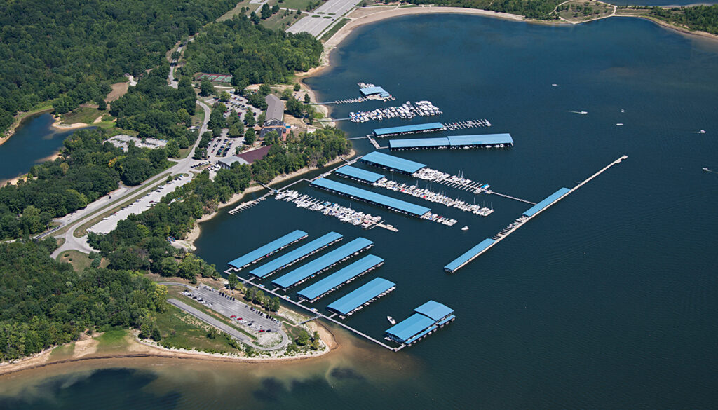 Lakeside Lodge Hotel Rooms & Suites Near Bloomington IN, Lake Monroe